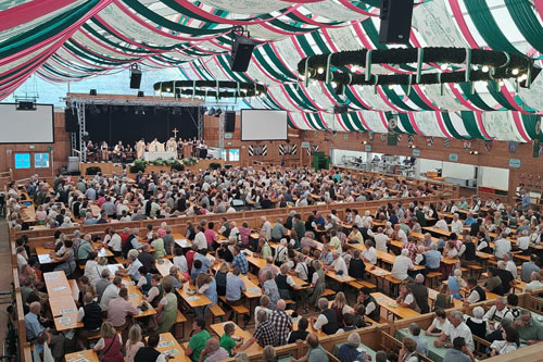 Danke unserem Prior Pater Martin für den beeindruckenden Gottesdienst beim Gäubodenfest